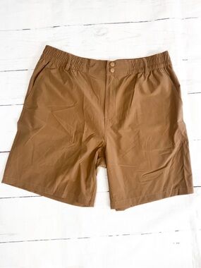 BURLEBO Men's Tan Flat-Front Elastic Waist Shorts